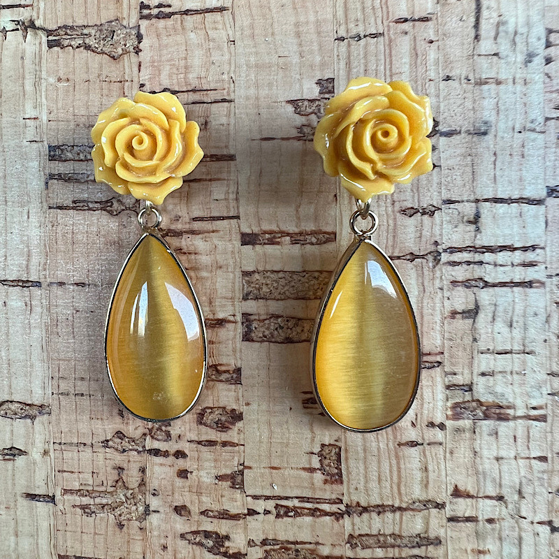 PENDIENTES CORALILLO RESINA FLOR AMARILLO